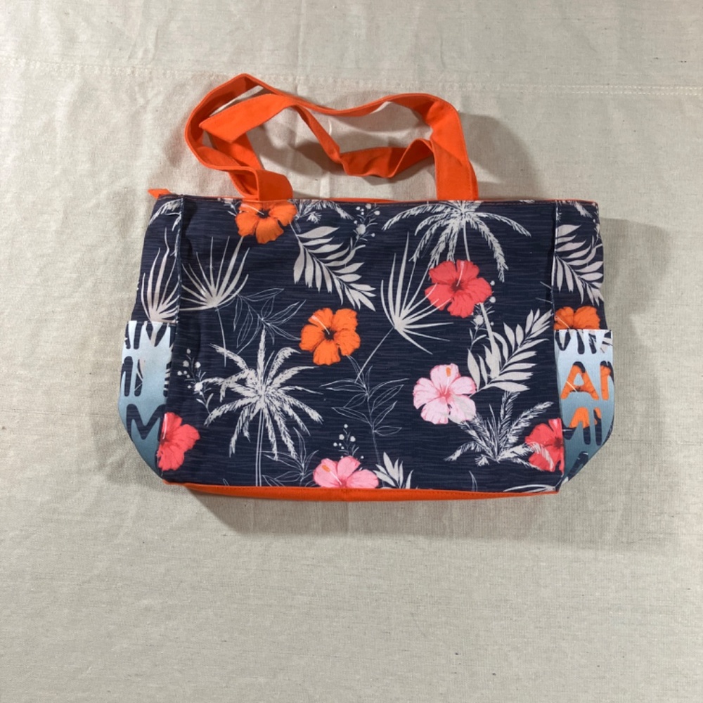 Robin Ruth Miami Tote - Picture 2 of 5